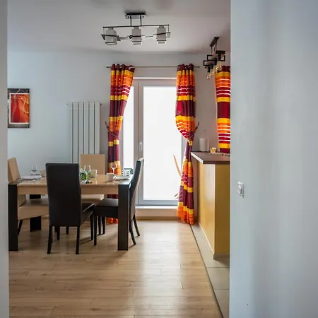 Apartman Ch Coresi *